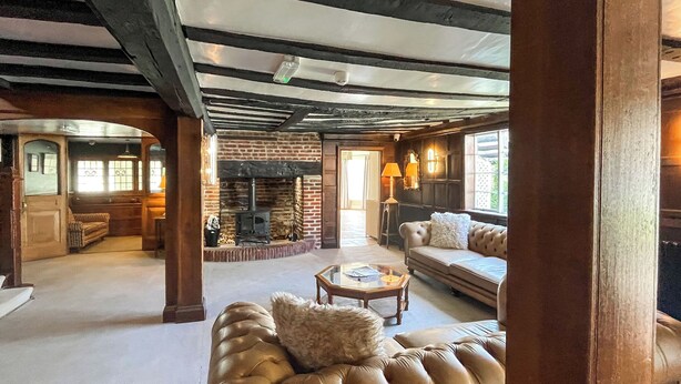 Interior - 13 bedroom accommodation in Kelvedon (Kelvedon)