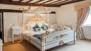 13 bedrooms, free WiFi - 13 bedroom accommodation in Kelvedon (Kelvedon)