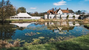 Exterior - 13 bedroom accommodation in Kelvedon (Kelvedon)