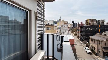 Apartment, 2 Double Beds, Non Smoking, Balcony | Property grounds