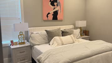 Iron/ironing board, WiFi, bed sheets