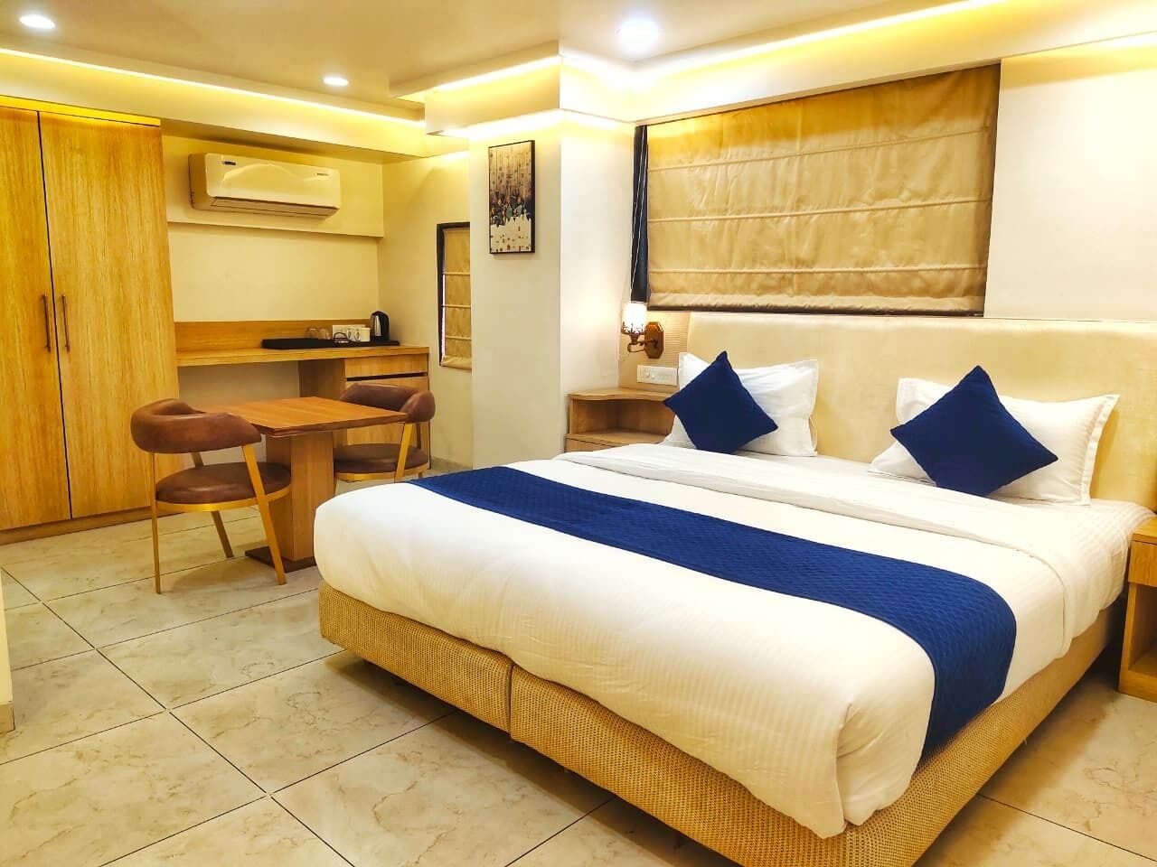 Signature Double Room, City View | Desk, free WiFi