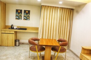 Signature Double Room, City View | Desk, free WiFi - Hotel All Seasons Pune (Pune)