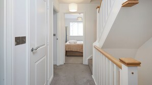 Interior - 5 bedroom accommodation in Harrogate (Harrogate)