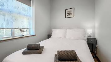 4 bedrooms, free WiFi, bed sheets