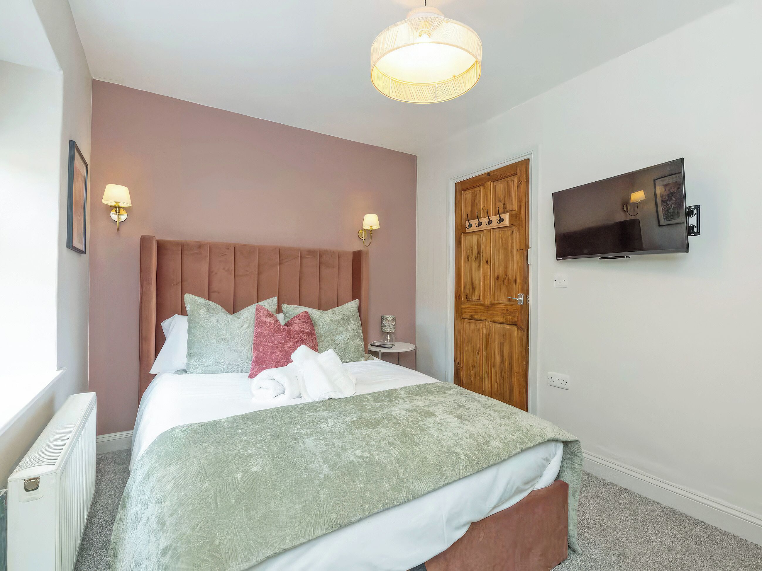 2 bedrooms, WiFi (free)