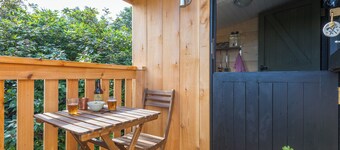Bugail Hut - UK51876