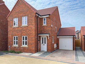 Exterior - 3 bedroom accommodation in Fulford, near York (Fulford, near York)