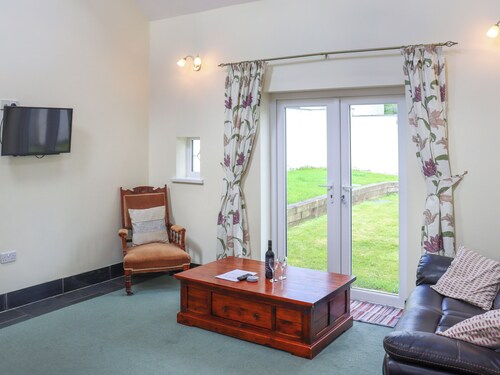 3 bedroom accommodation in Llandello