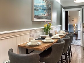 Dining - The West Wing at Inverarnie Lodge (Inverness)
