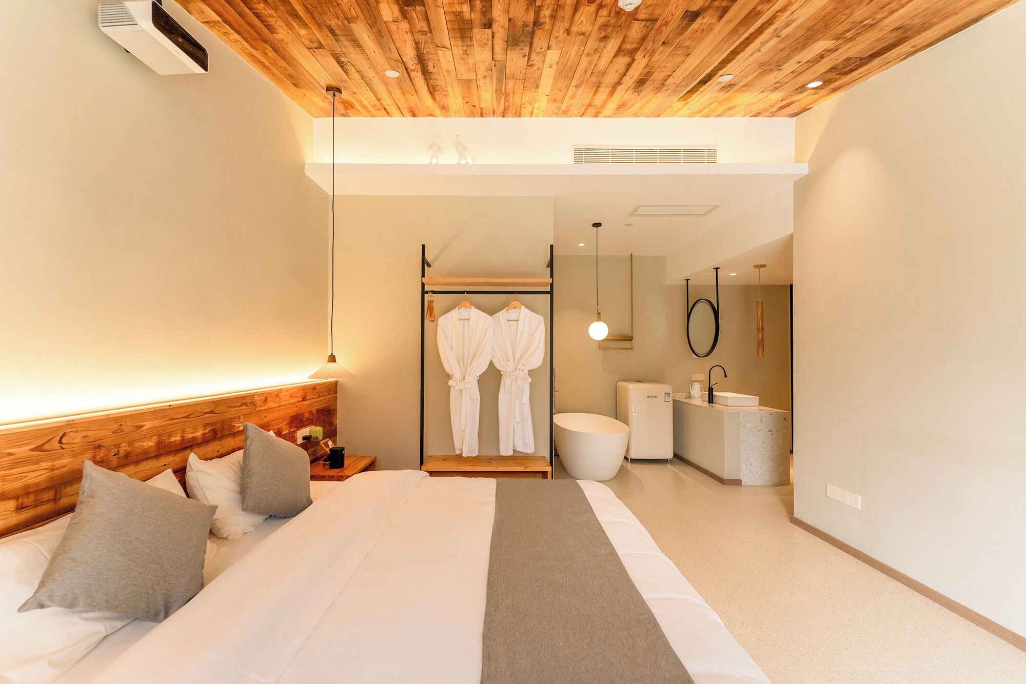 Exclusive Double Room, City View | Peralatan tempat tidur premium, gebar bulu kapas 