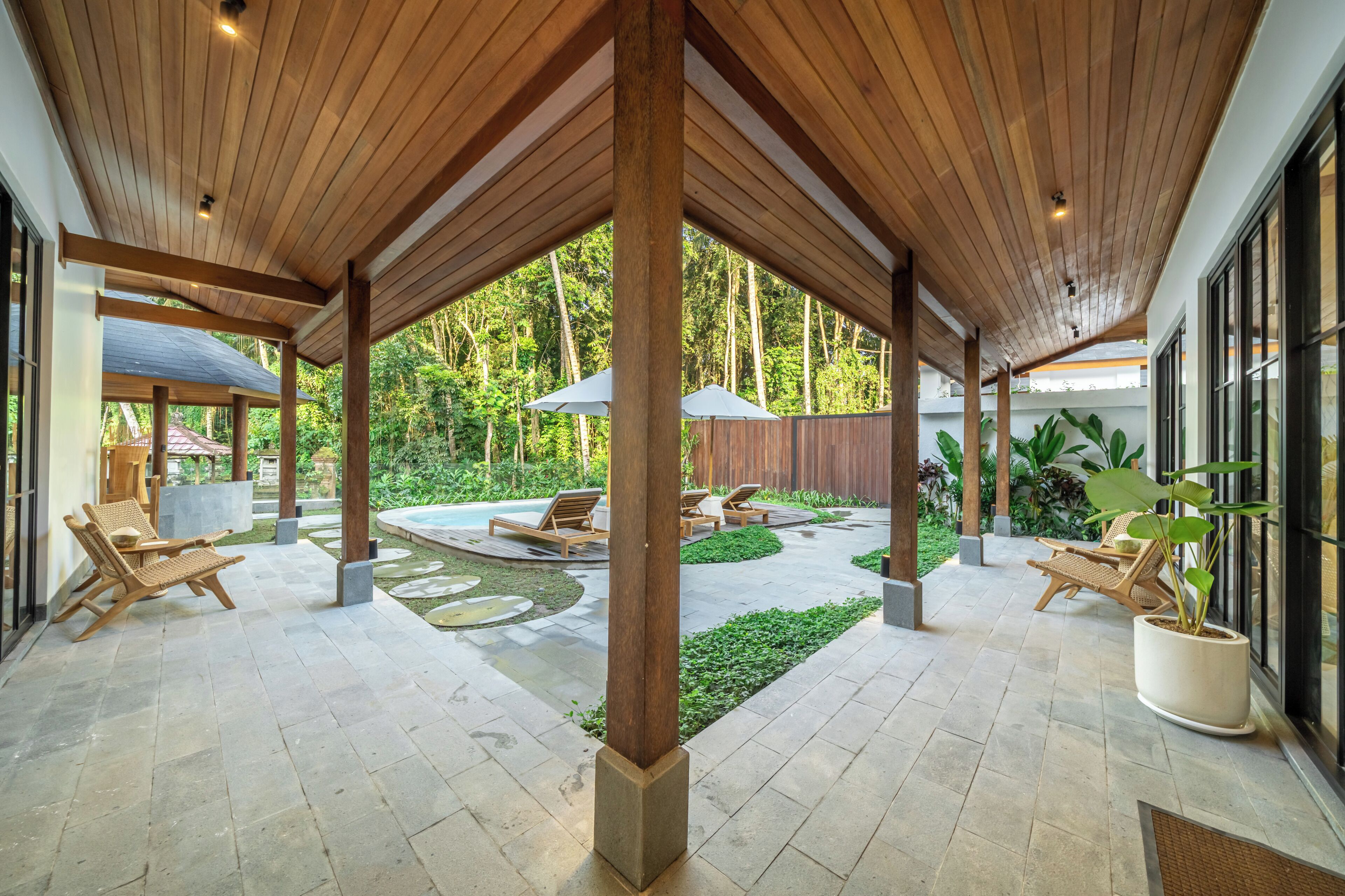 Vila Mewah, pemandangan kolam renang | Teras/patio