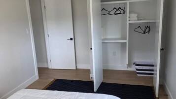 2 Schlafzimmer, Bügeleisen/Bügelbrett, Internetzugang