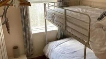 Comfort House, 2 Bedrooms, Kitchen, Partial Sea View
