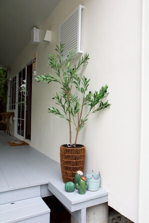 Exterior detail - Homeku Guesthouse Room 3 Cozy Stay Close to Suvarnabhumi Airport (Lat Krabang)