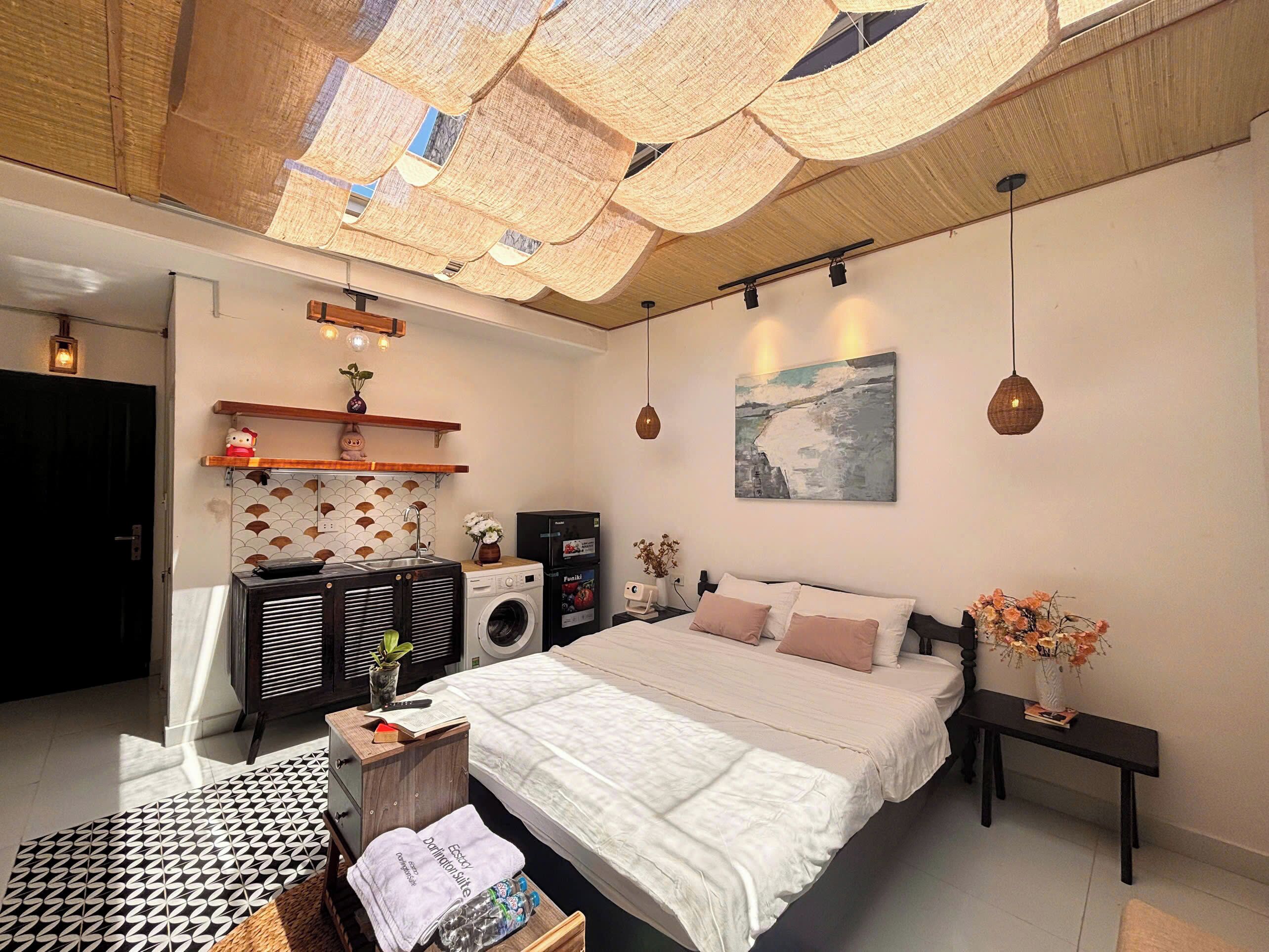 Double Room | Desk, blackout drapes, iron/ironing board, free WiFi