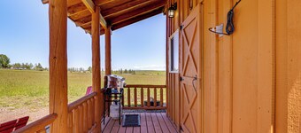 Pets Welcome! Quiet Country Cabin in Grangeville