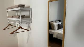 2 habitaciones, tabla de planchar con plancha y wifi gratis