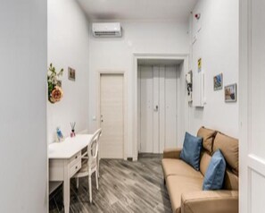 House, 1 Bedroom (1 Bedroom) | Interior - Agorà Borsa - Dante (Naples)