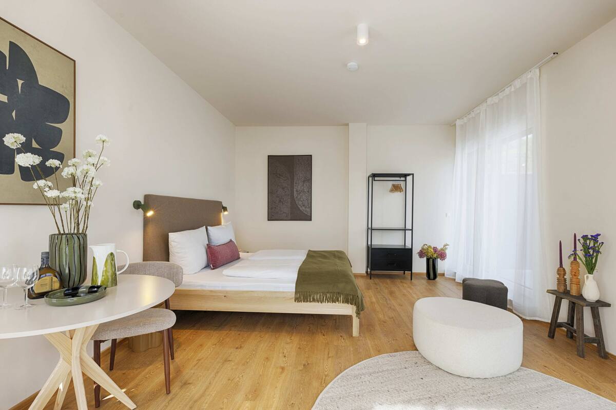 Estudio Deluxe, balcón | Tabla de planchar con plancha y wifi gratis