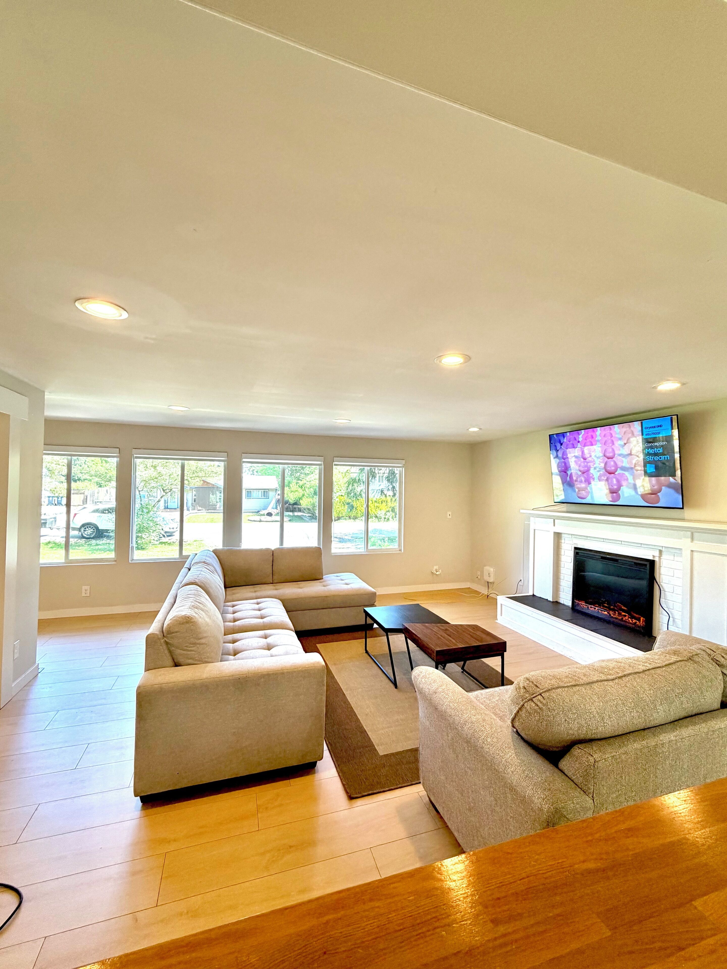 Ultimate Oasis-waterpark, Fifa!, Games & Huge Yard - Aldergrove