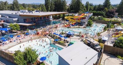 Ultimate Oasis-Waterpark, FIFA!, Games & Huge Yard
