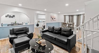 3-bedroom house in peaceful Lawrenceville with cool AC