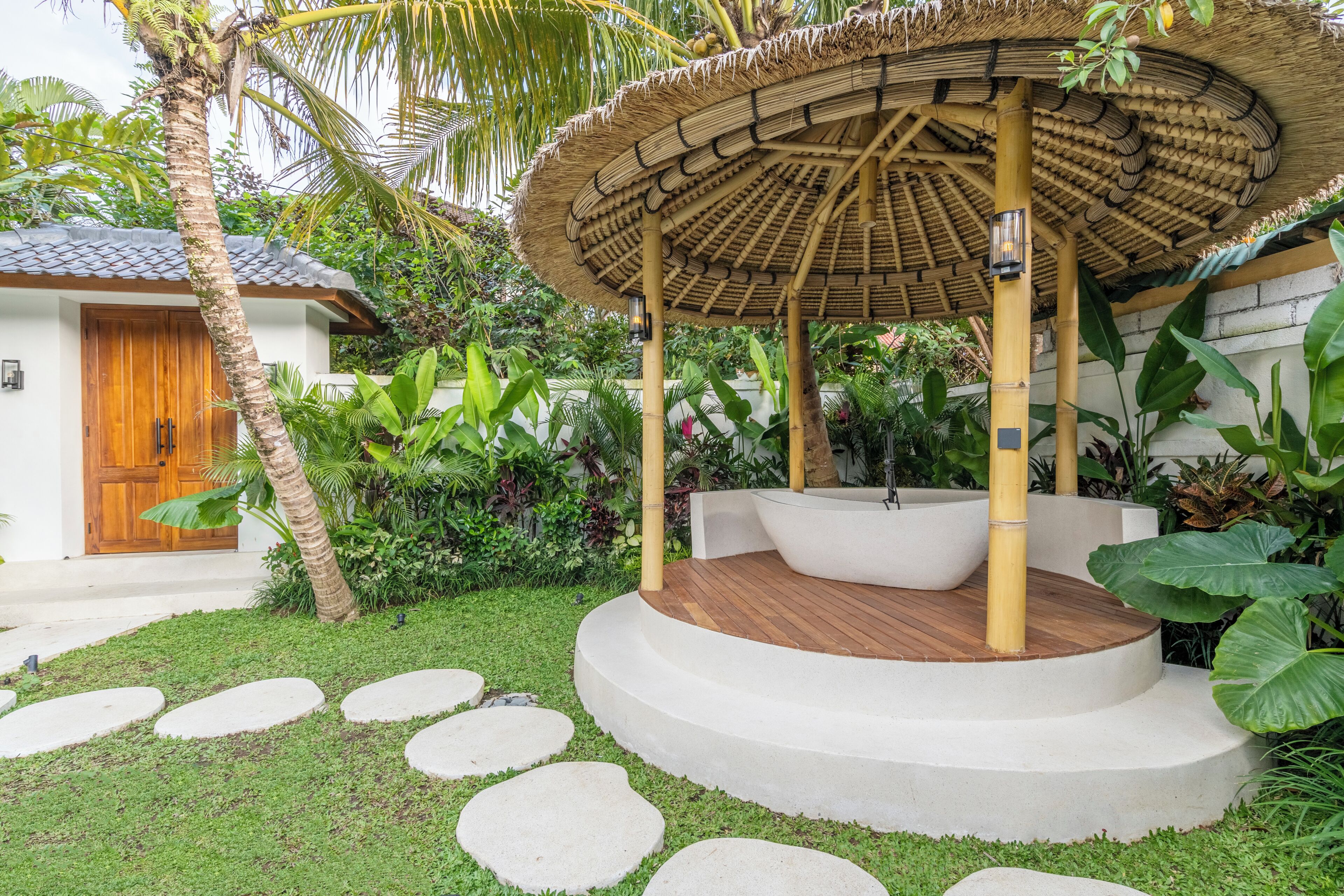 Luxury Villa, Pool View | Property grounds