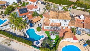 Unclassified image, 4 of 64, button - Villa Gracia - PlusHolidays (Calpe / Calp)