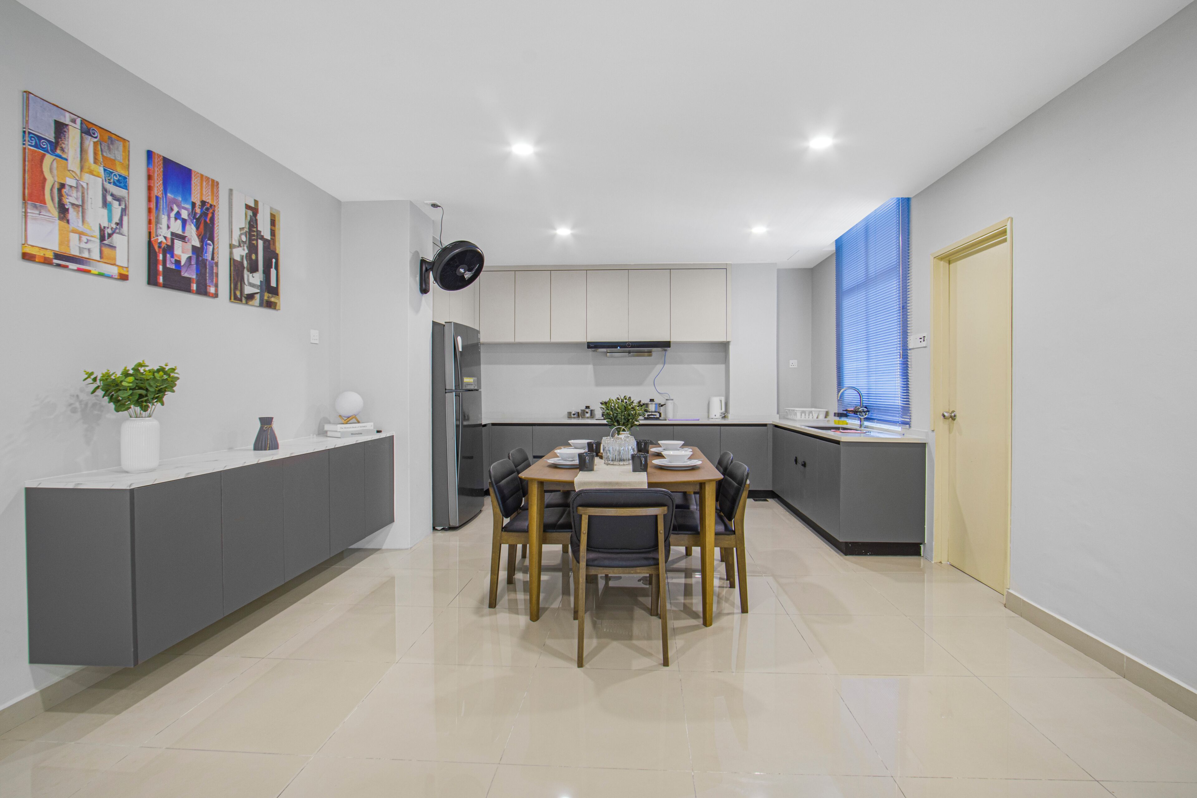 Appartement, vue ville | Restauration