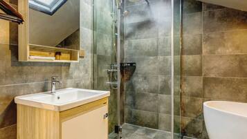 Comfort Double Room | Bathroom