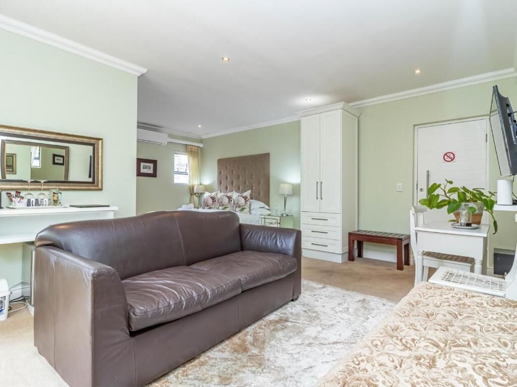 Quarto casal superluxo, varanda | Área de estar | TV