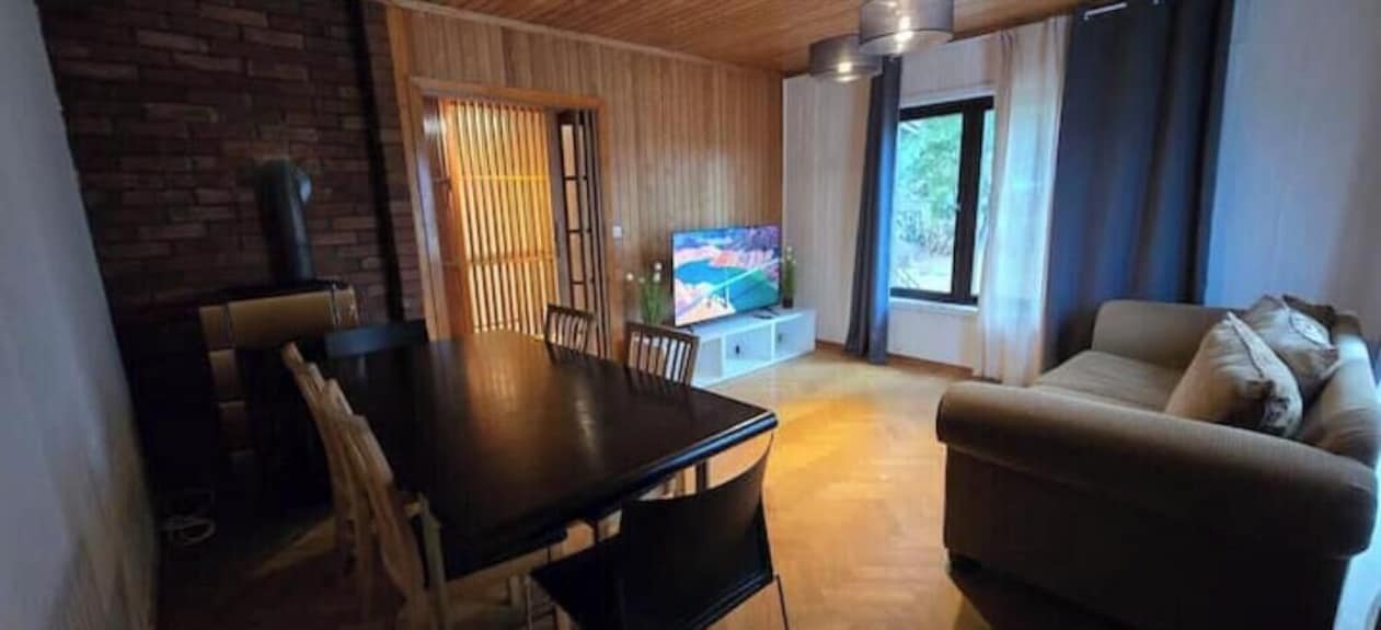 Rymlig 7br Villa Med Parkering För Stora Grupper - Torslanda