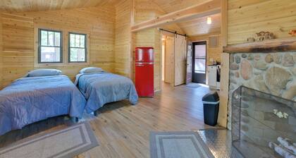 Nature Lover's Getaway: Studio by Pigeon River