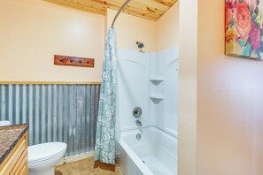 Bathroom - Peaceful Prairie Living! Rural Willow City Apt (Willow City)