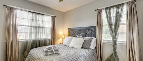 3 bedrooms, iron/ironing board, internet, bed sheets