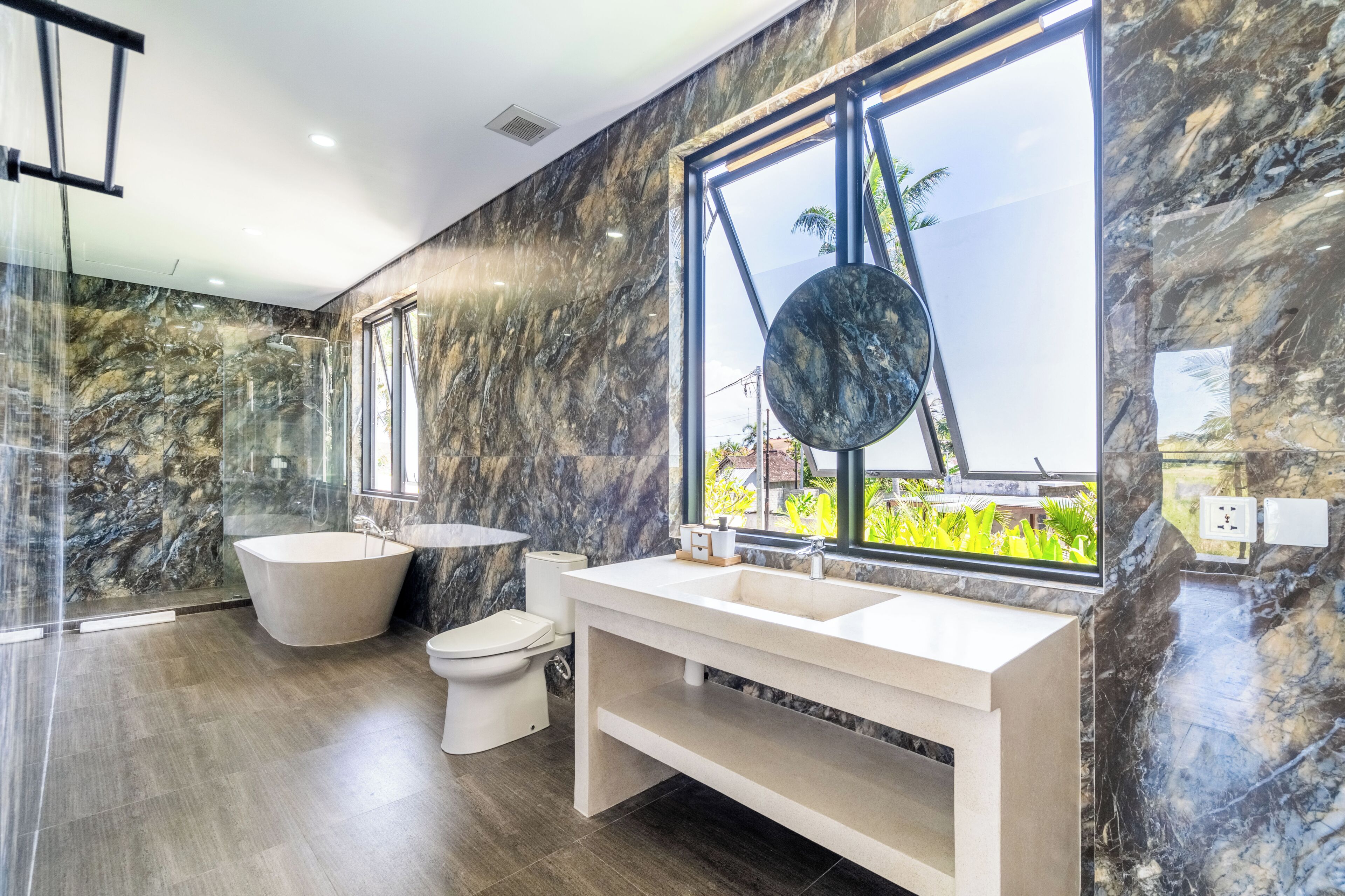 Luxury Villa | Bathroom