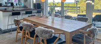 Beautiful home in Fårevejle with house sea view