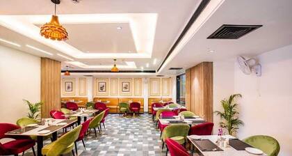 Hotel Raaj Palace
