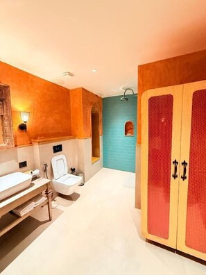 Bathroom - The Brigadier House (Haldwani)