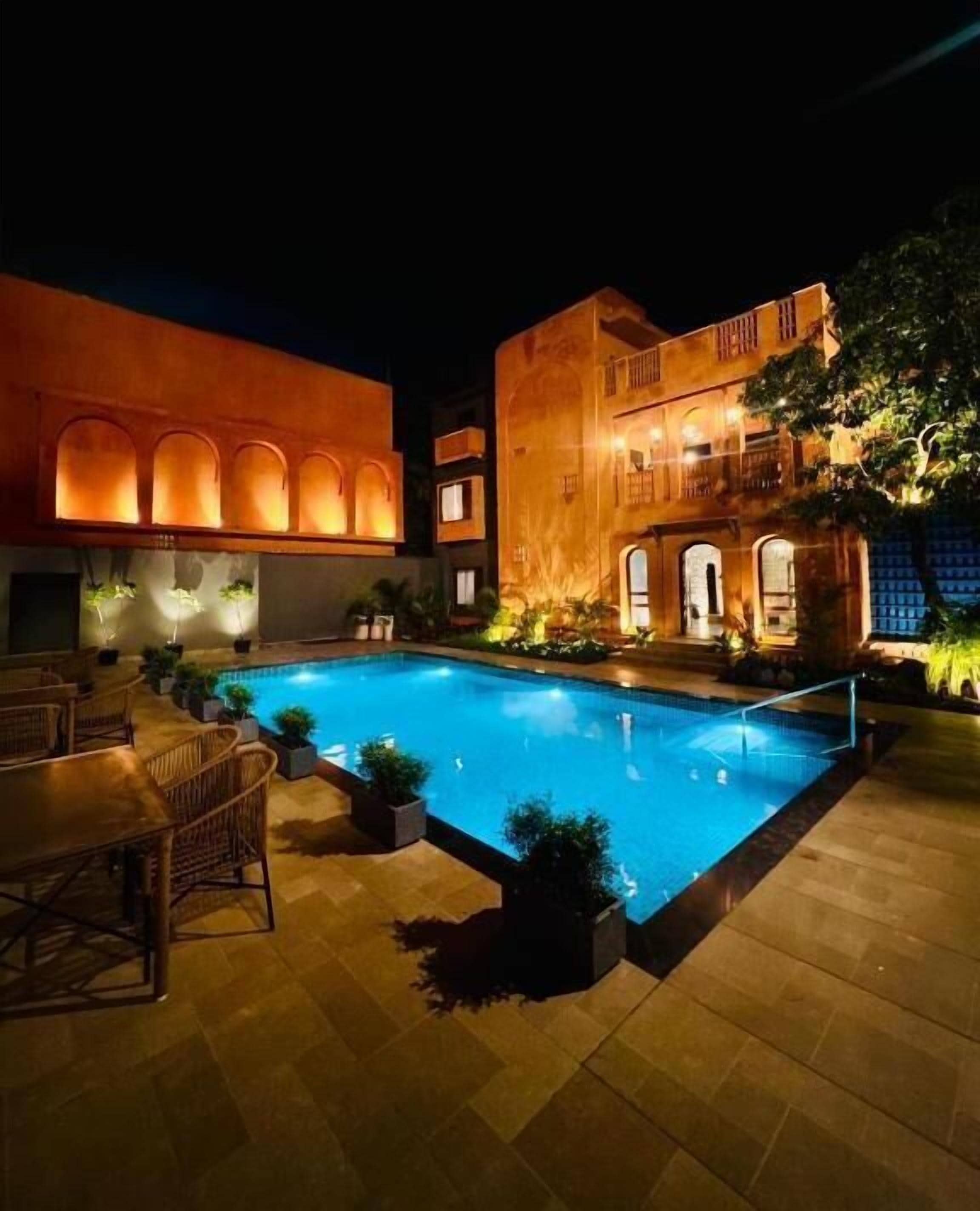 Pool