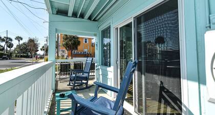 Cedar Key Turtle -Across from the Beach-Wrap Around Balcony