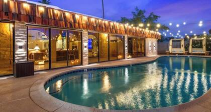 LUX 9BR/5BA Tulum Style Retreat • up to 22 guests