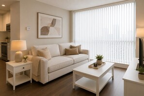 Living area - Maison Oryns (Toronto)