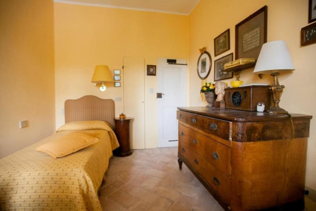 Single Room | Free WiFi