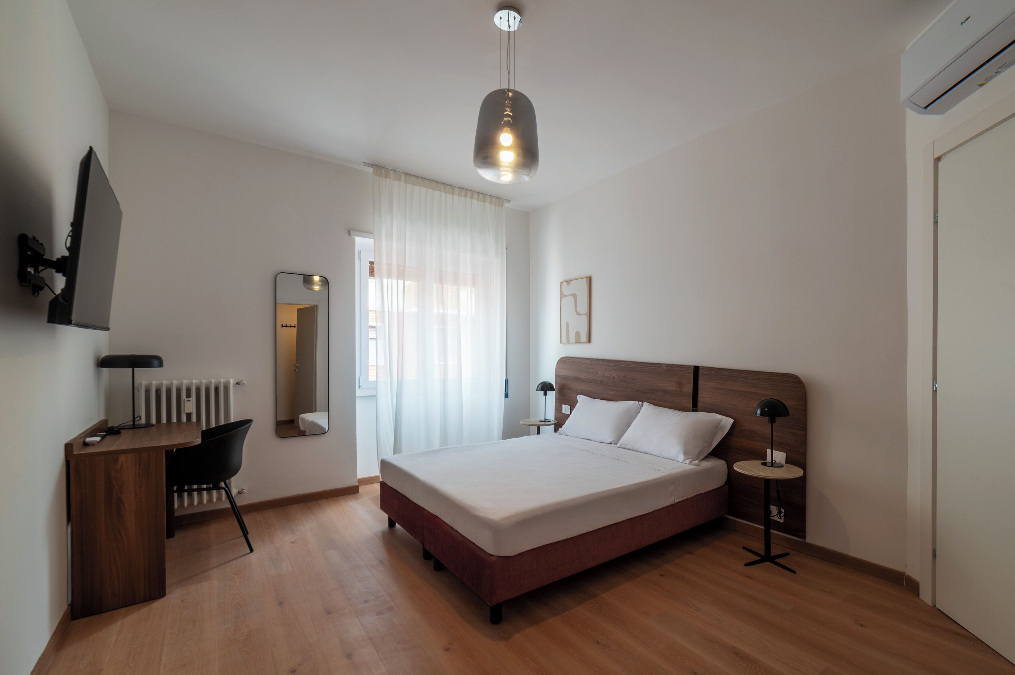 Apartamento Confort, 2 habitaciones, balcón | Escritorio, espacio para trabajar con un portátil, wifi gratis