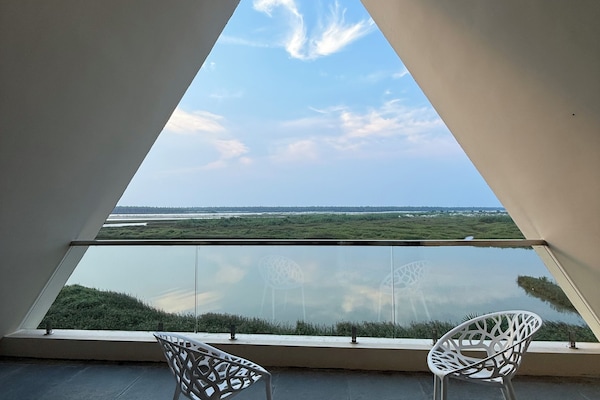 Suite Deluxe, balcón, vista al río | Áreas de la propiedad