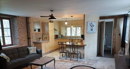 Appartement 'La Maison Du Meunier Avec Terrain' avec Jardin Privé et Wi-Fi
