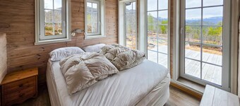 Lovely home in Edland with sauna