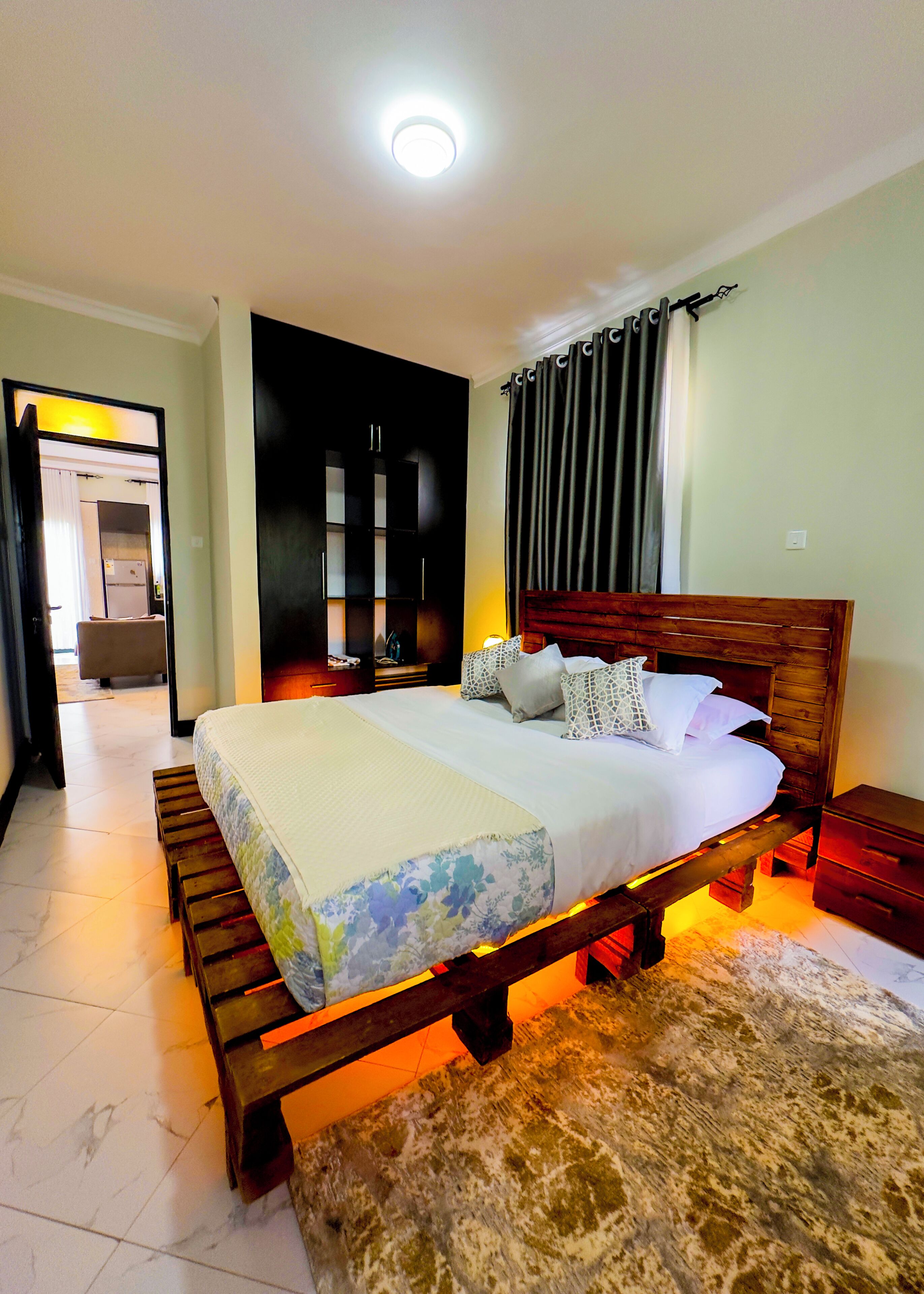2 dormitorios, tabla de planchar con plancha, wifi y ropa de cama
